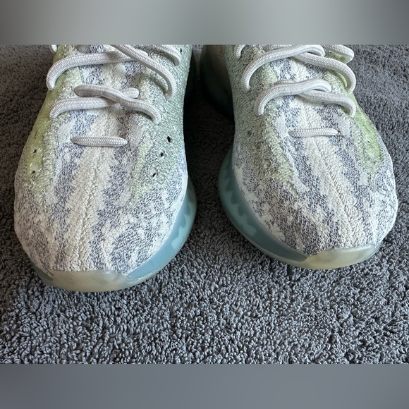 adidas Yeezy Boost 380 - Alien Blue - Men 7.5 - Barely Worn - Picture 10 of 13